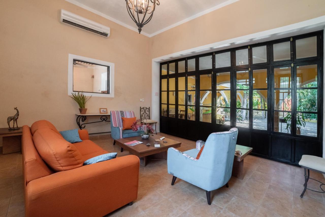 Espectacular Casona Con Alberca Y Jardines *