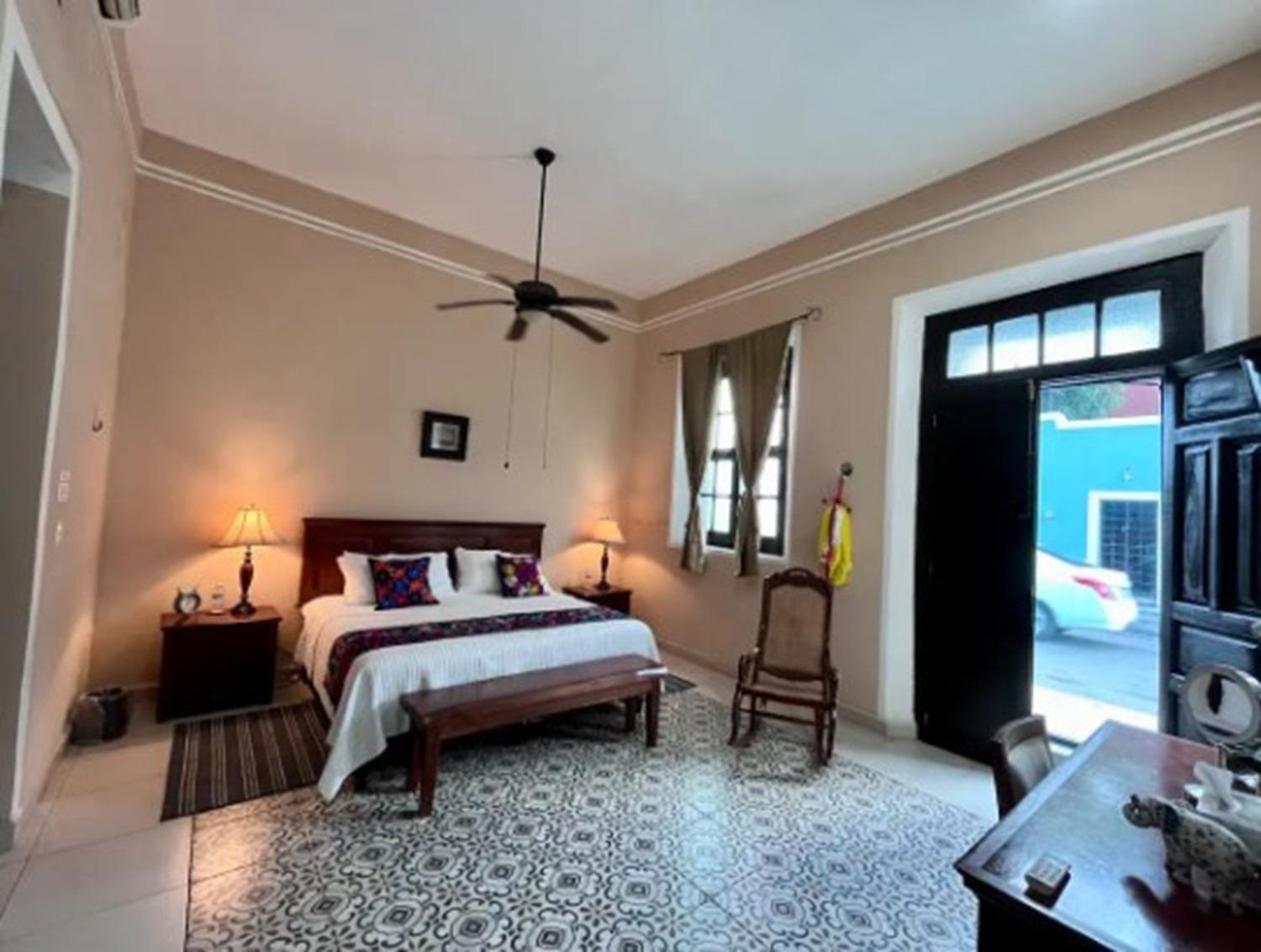 Espectacular Casona Con Alberca Y Jardines * Mérida